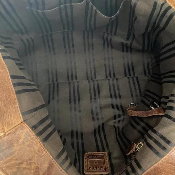 FRYE Melissa Brown leather large shoulder bag with a boho touch - Picture 16 of 16